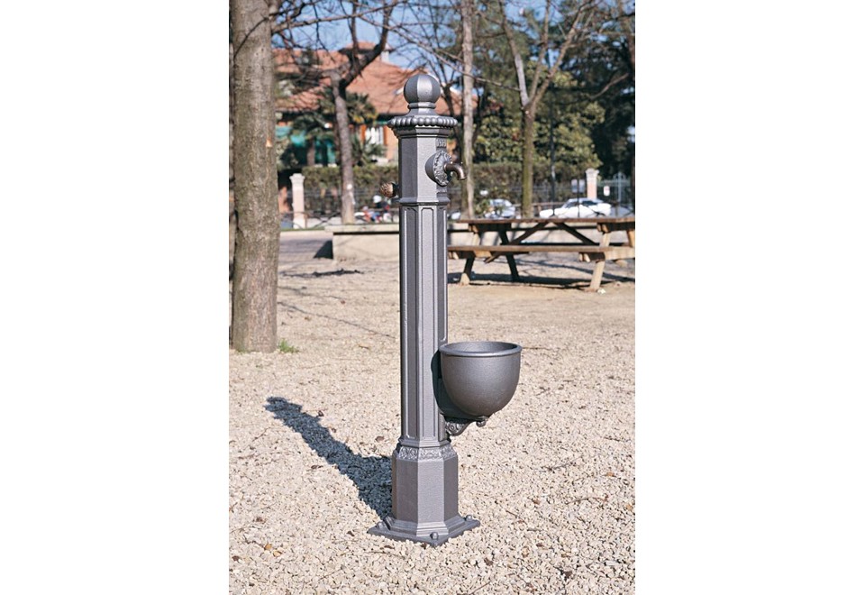 terza foto LAYIA Fontana da giardino in ghisa