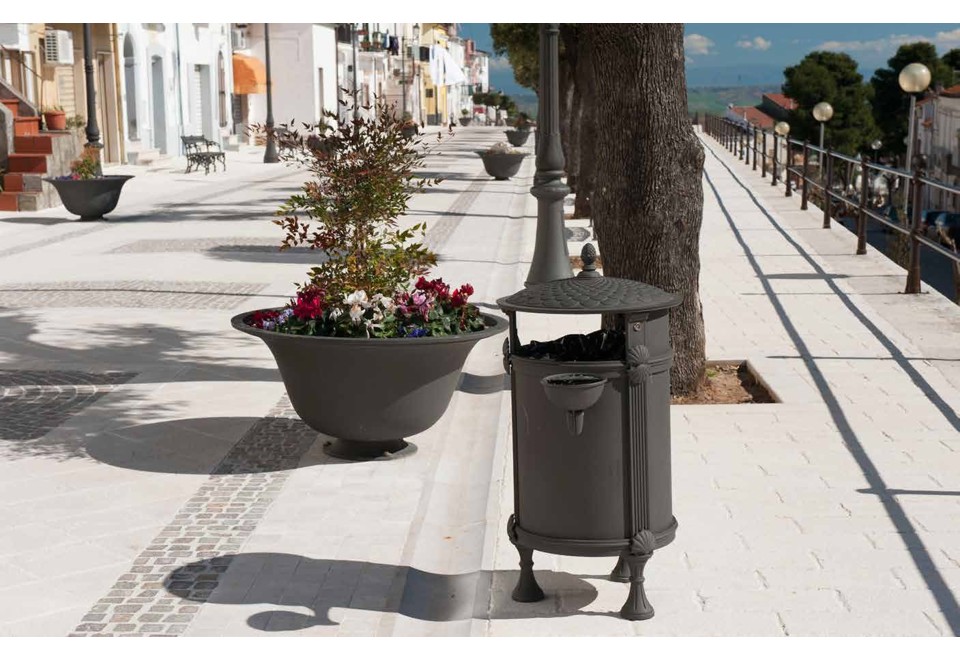 terza foto LAYIA Portarifiuti con coperchio per esterni