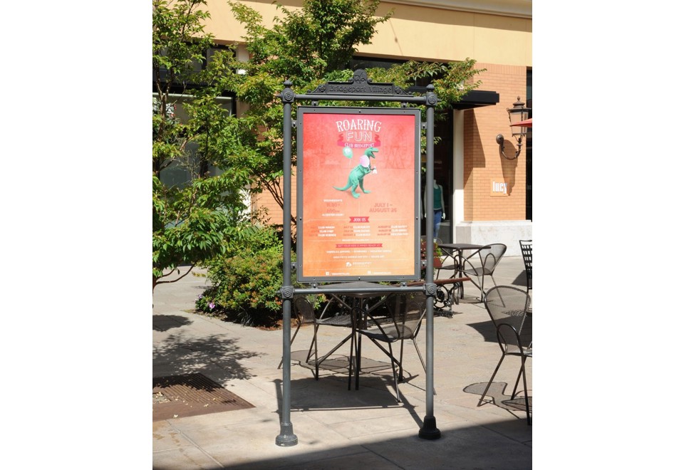 seconda foto LAYIA Stendardo per pannello pubblicitario in ghisa