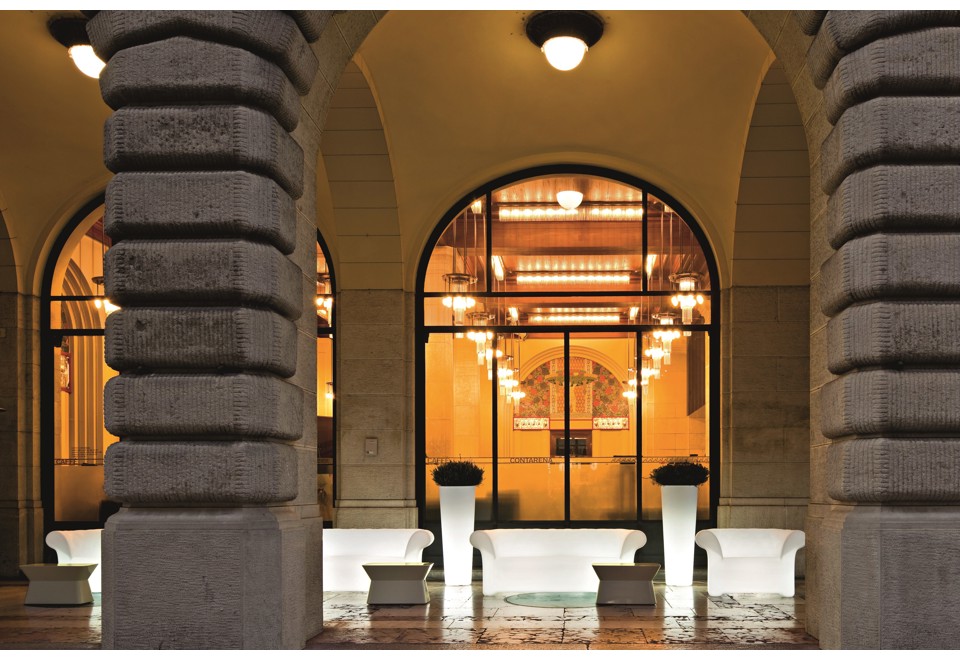 seconda foto SIRCHESTER Divano da giardino in polietilene a 2 posti