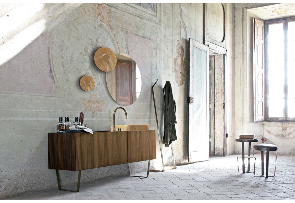 seconda foto MUST 01 Arredo bagno completo in rovere termocotto e onice