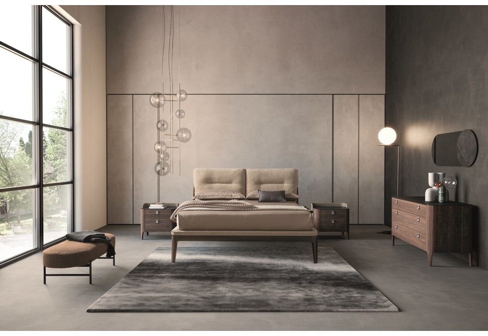 seconda foto SETTANTA Letto imbottito matrimoniale in legno