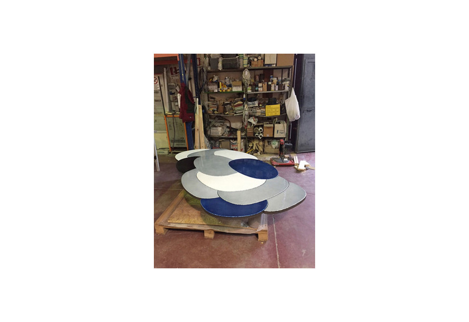 seconda foto COFFEE TABLE LARGE Tavolino in pietra lavica da salotto