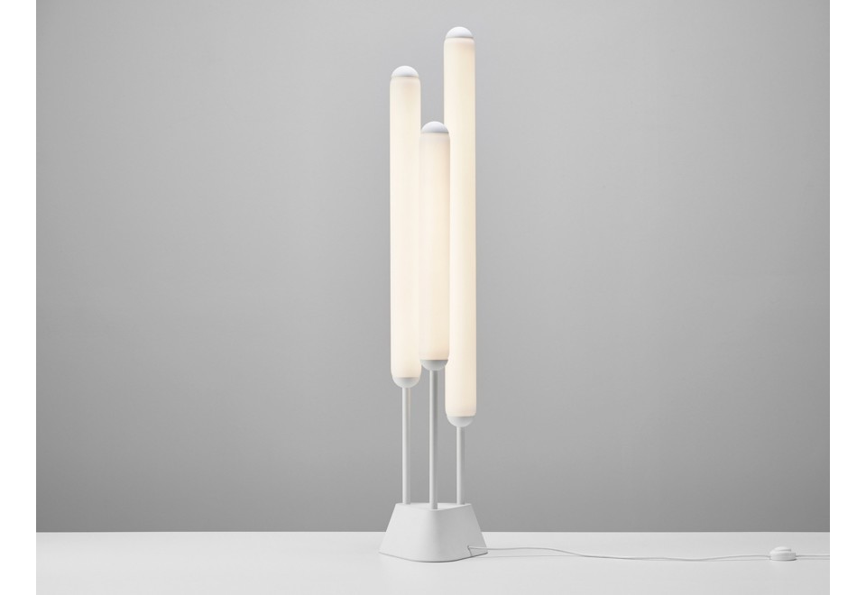 prima foto PURO FLOOR Lampada da terra a LED in metallo e vetro soffiato