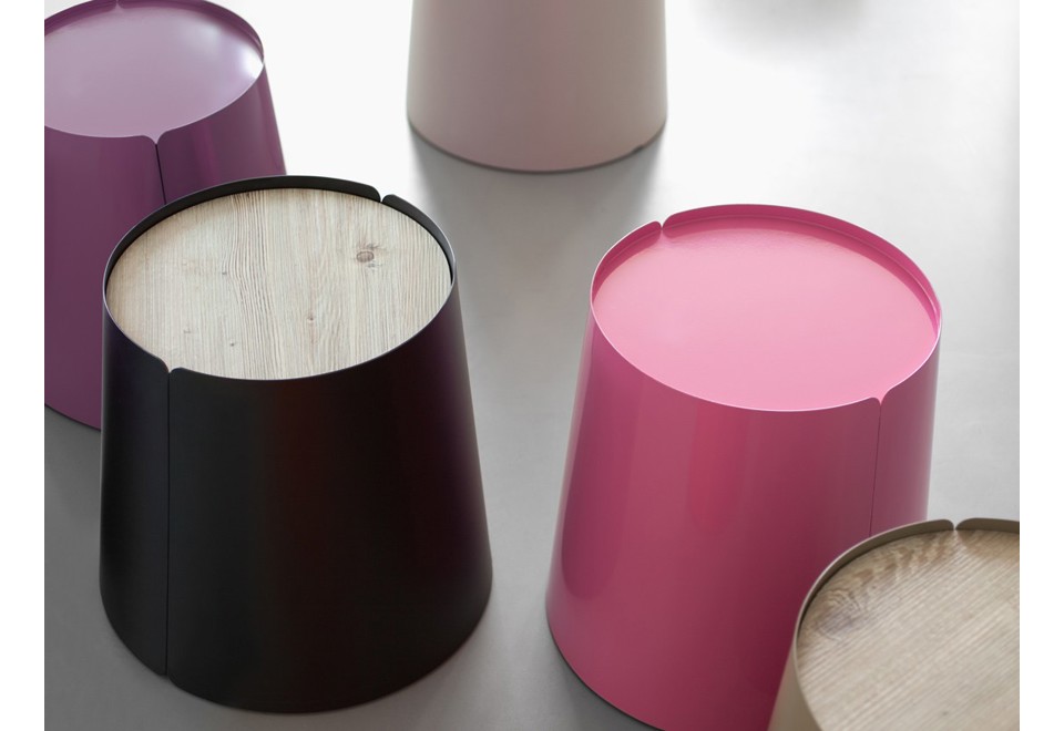 seconda foto BOBINO Tavolino rotondo in metallo con ruote per contract