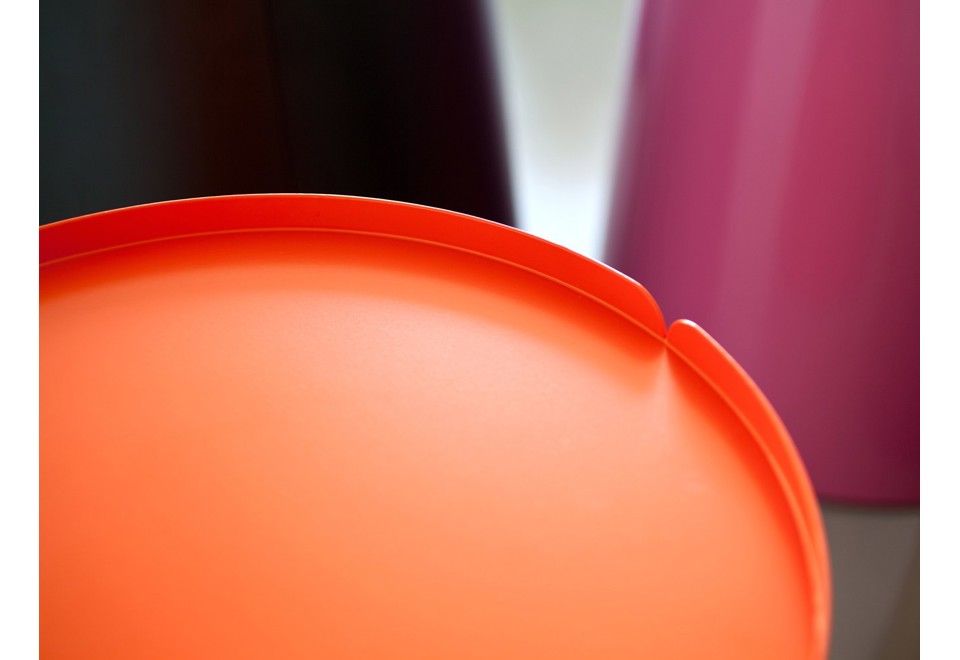 terza foto BOBINO Tavolino rotondo in metallo con ruote per contract