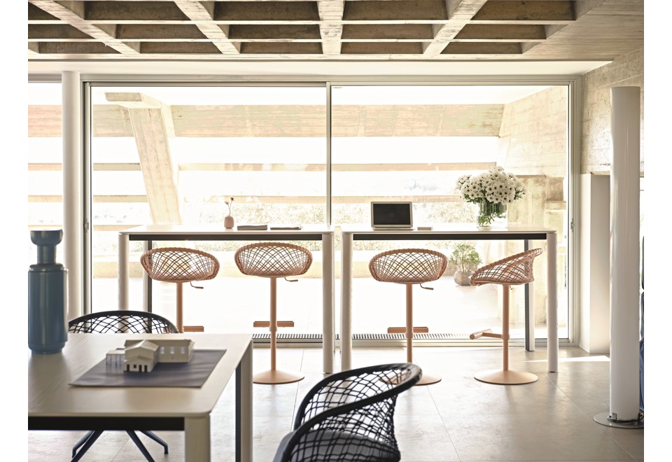 Sgabello Girevole Regolabile Con Schienale - Pelle PU, Altezza 48-65cm, Nero