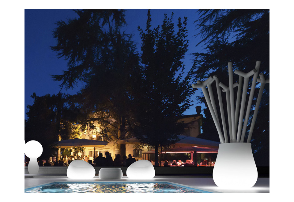 seconda foto DROP LIGHT Vaso da giardino luminoso in polietilene
