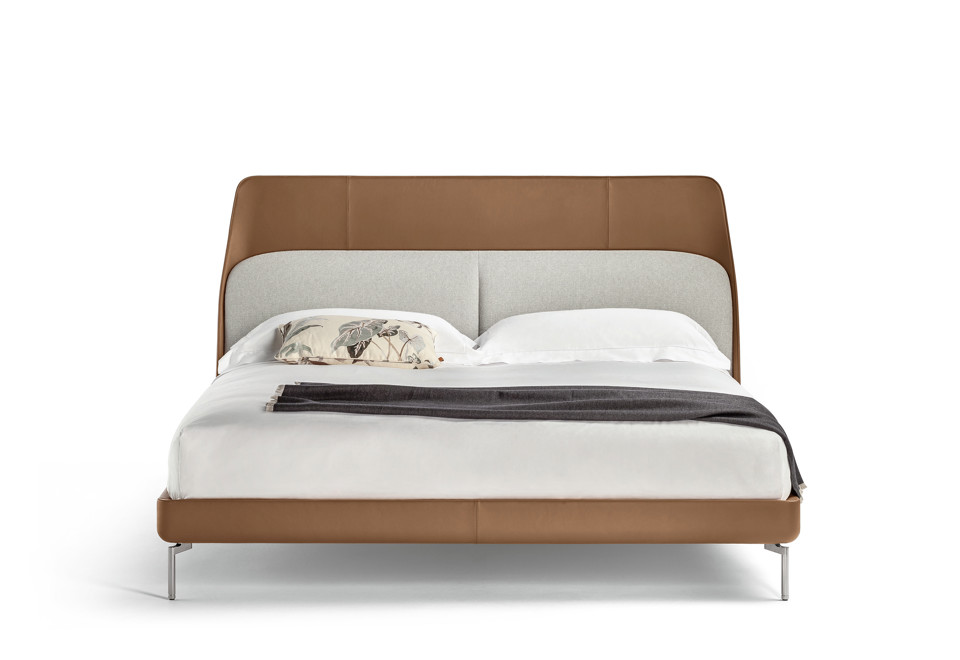 seconda foto COUPÉ Letto in pelle con testiera imbottita