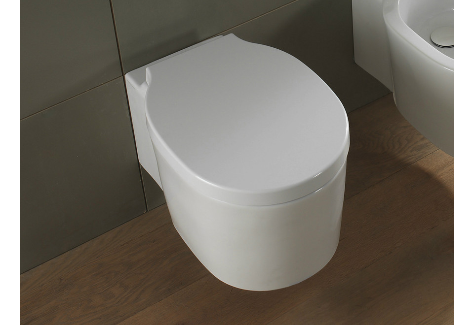 prima foto BUCKET Wc sospeso in ceramica