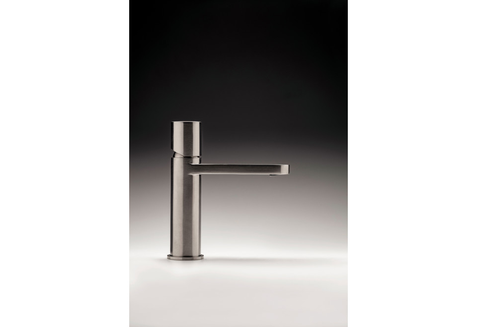 seconda foto TREND X ONE Miscelatore per lavabo da piano in ottone