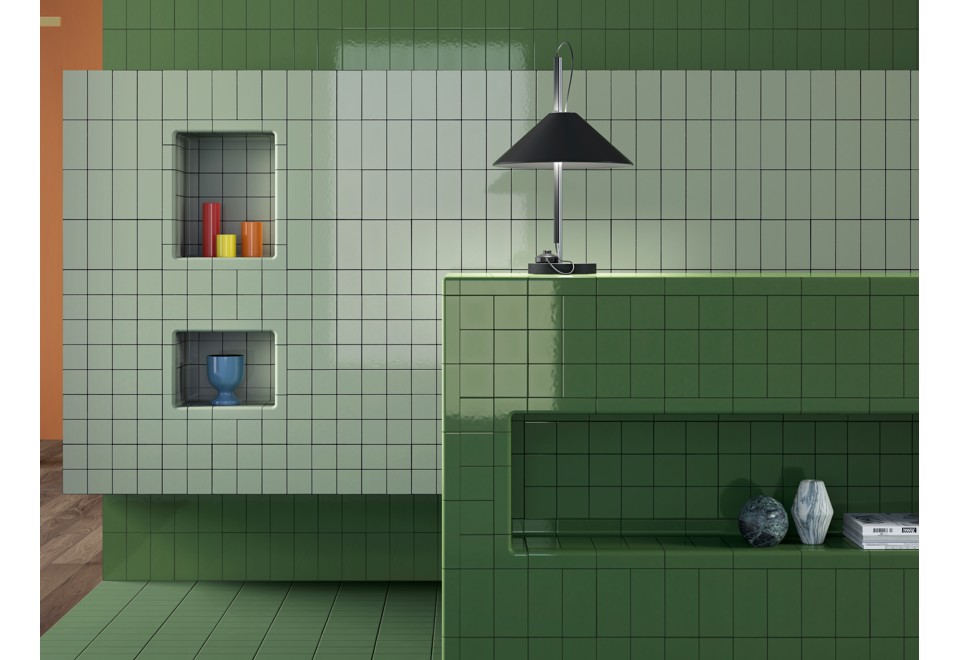 prima foto DIN DARK GREEN GLOSSY Pavimento/rivestimento in gres smaltato