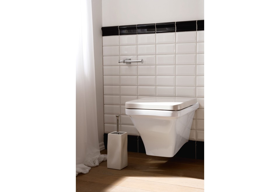 seconda foto BUTTERFLY Wc sospeso in ceramica