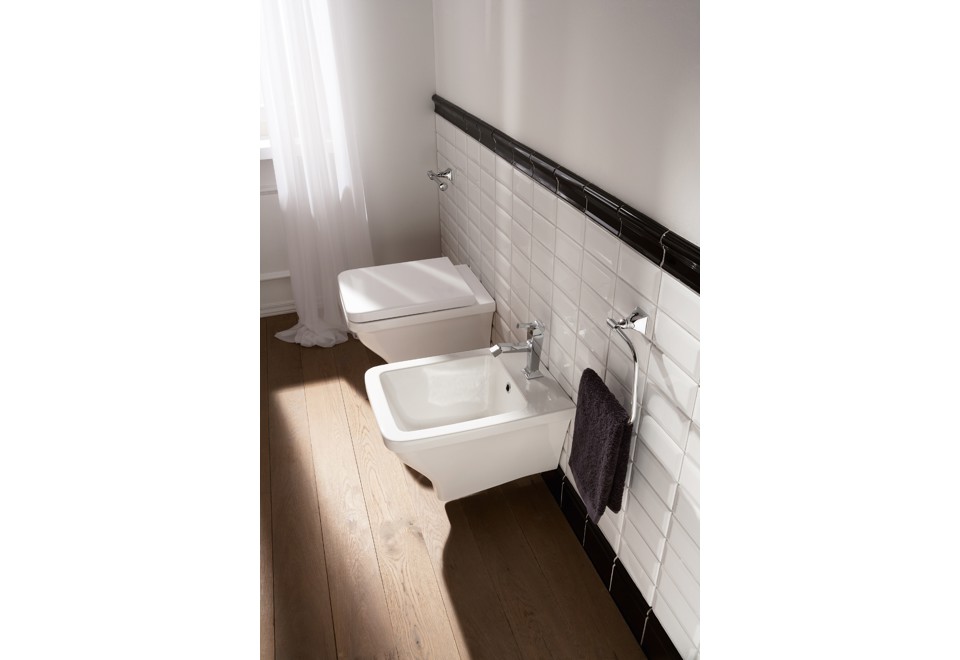 terza foto BUTTERFLY Wc sospeso in ceramica