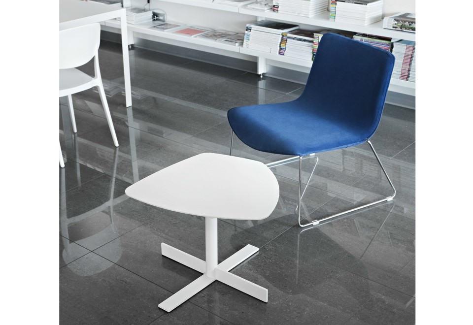 seconda foto PEOPLE Tavolino basso in acciaio