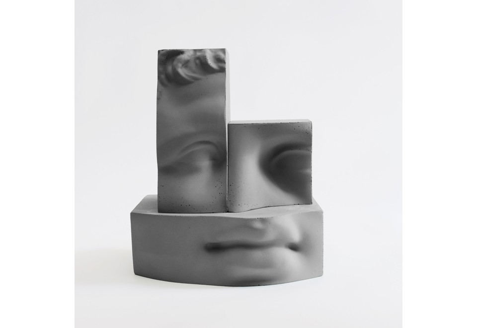 terza foto HERMES Scultura in cemento e marmo