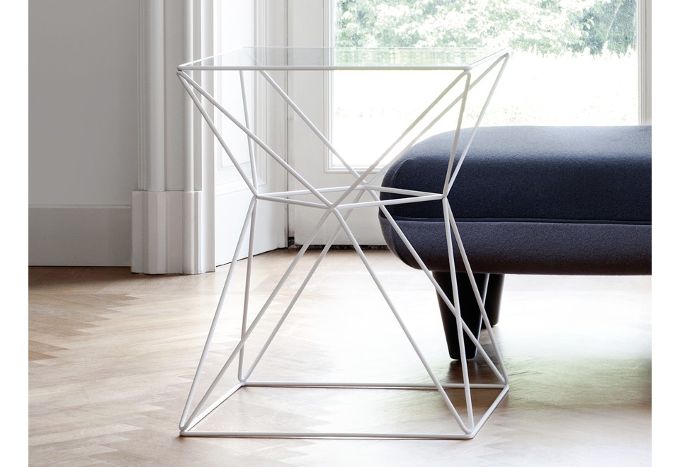 prima foto FOXHOLE Tavolino alto quadrato in acciaio e vetro